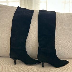 Authentic Gucci suede boots. Great condition. Black, size 7 B